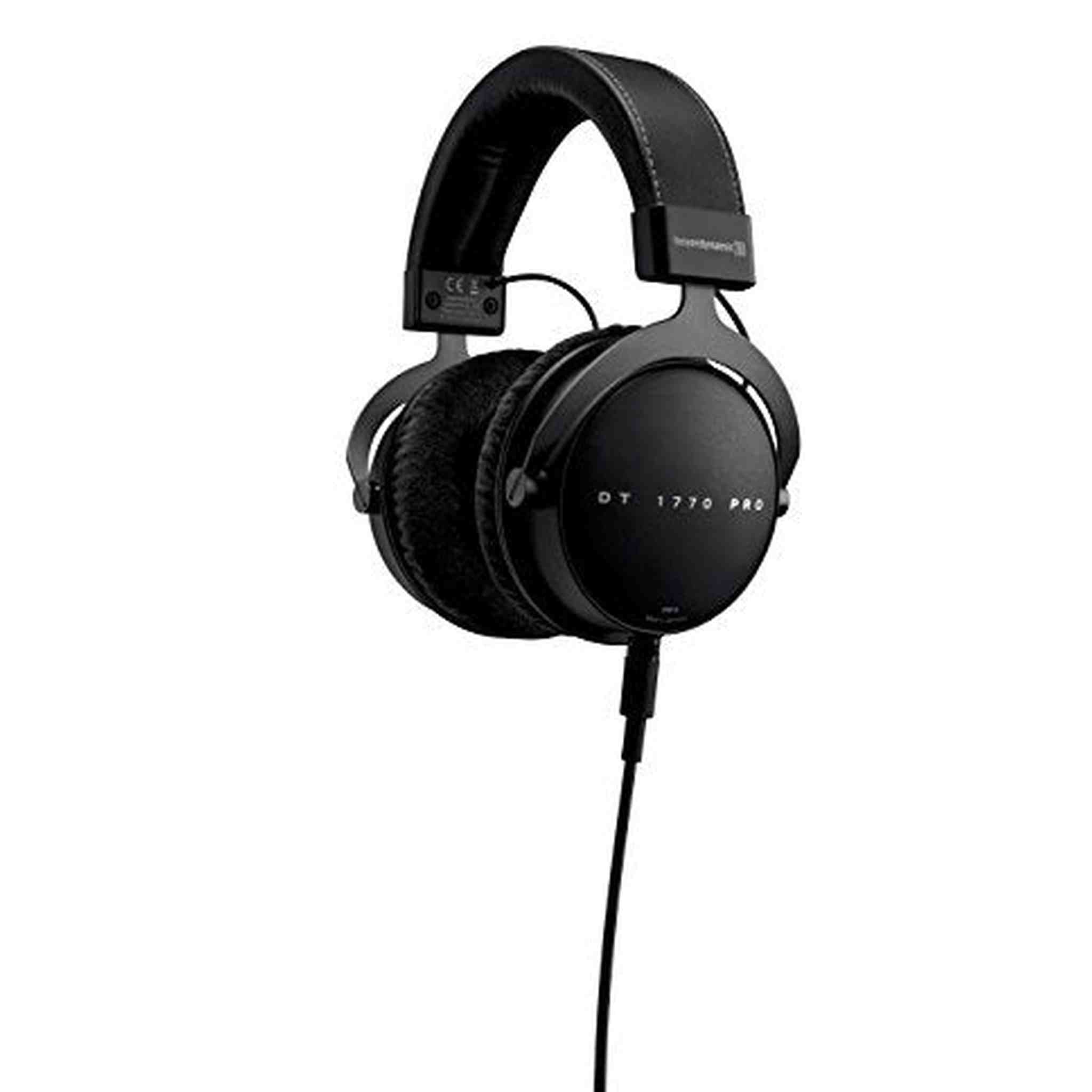 Beyerdynamic DT 1770 Pro 250 Ohm Headphones Bundle with Headphone Splitter Beyerdynamic