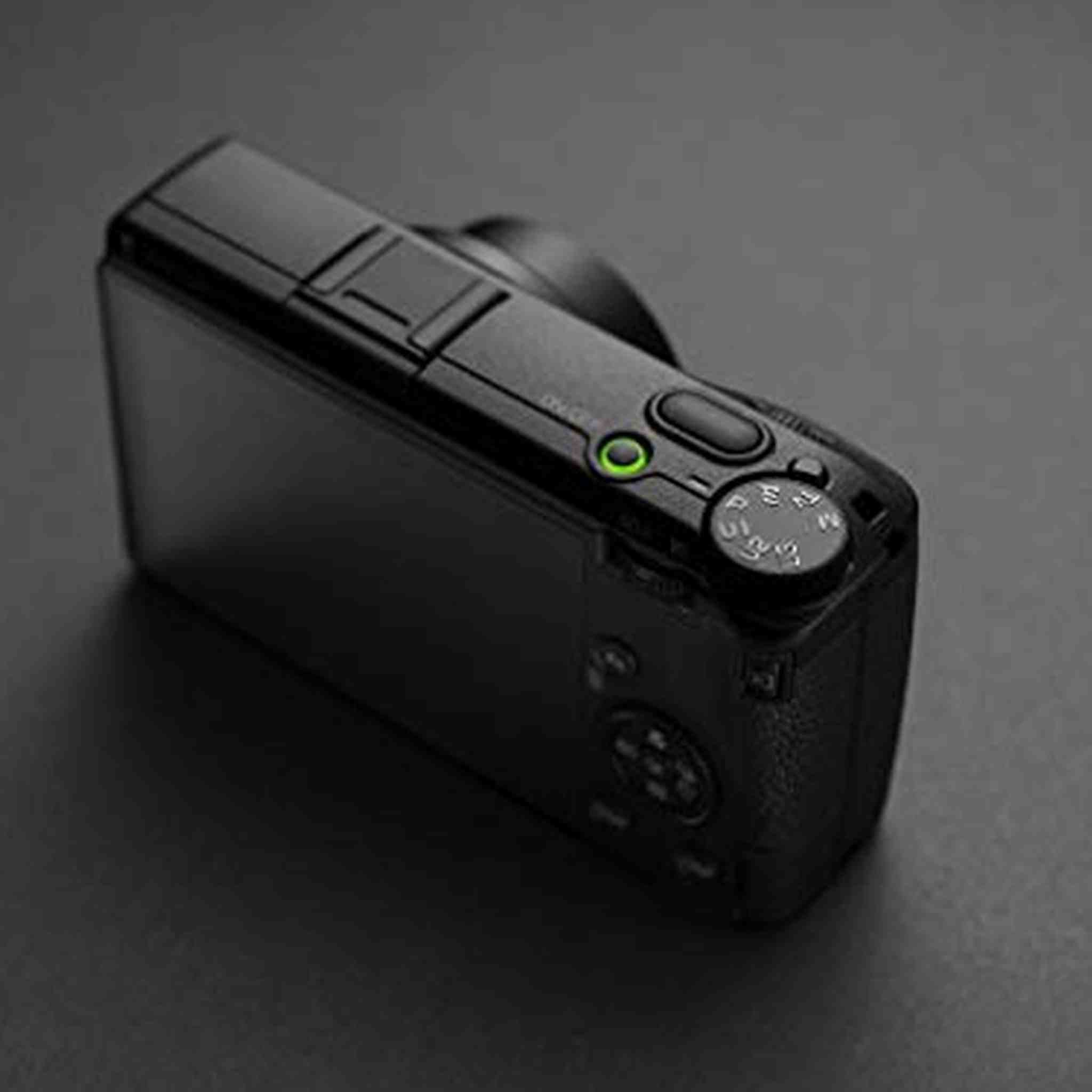 GR III Digital Compact Camera, 24mp, 28mm f 2.8 lens with Touch Screen LCD Ricoh