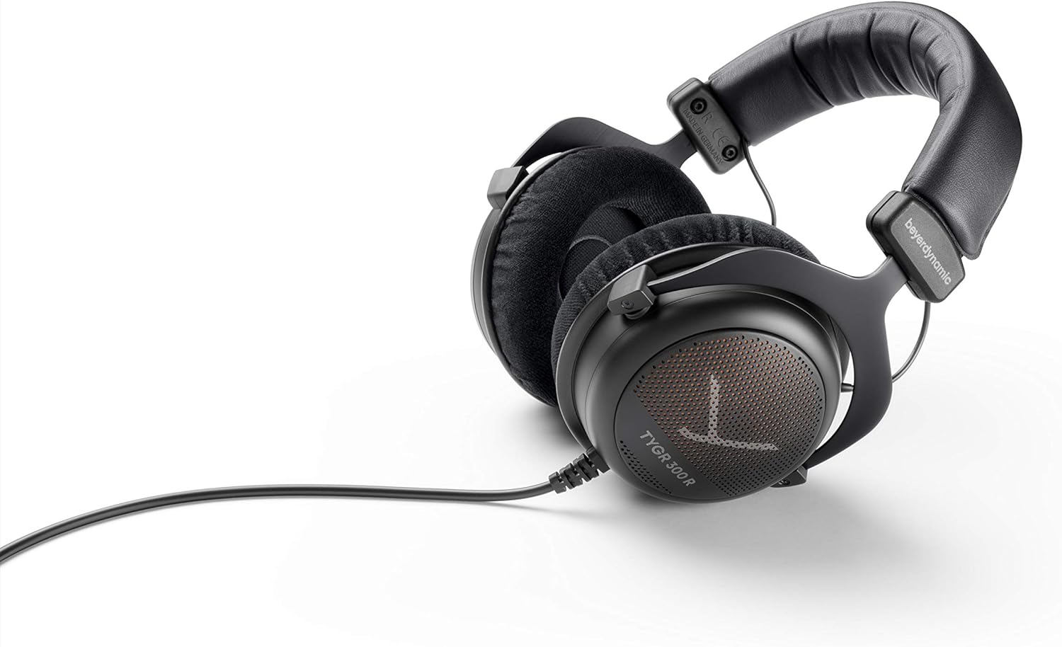 Beyerdynamic TYGR 300 R Headphones