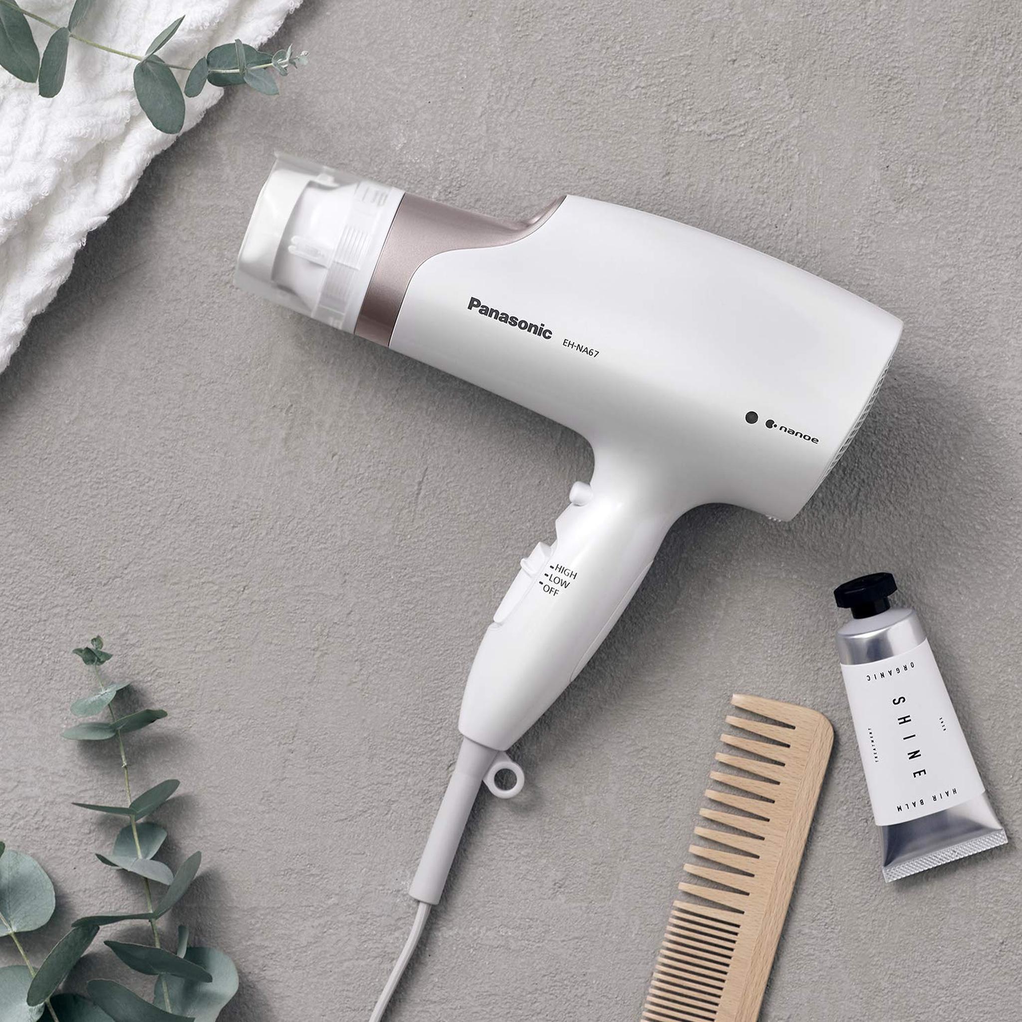 Panasonic EH-NA67-W Nanoe Salon Hair Dryer with Oscillating QuickDry Nozzle White Panasonic