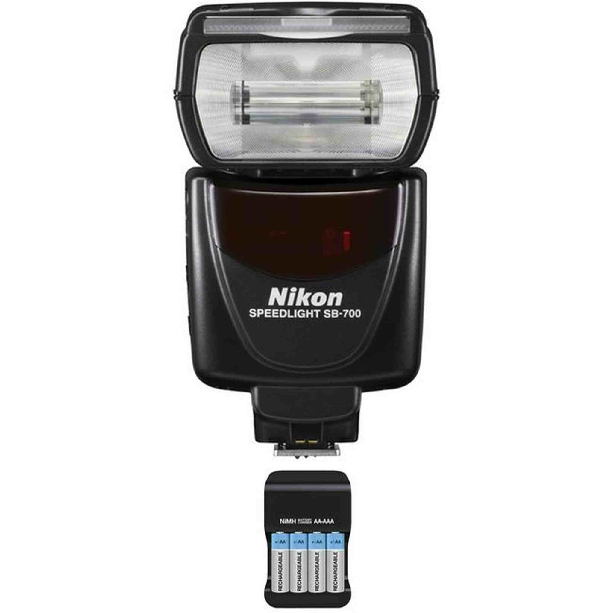 Nikon Speedlight SB-700 AF Shoe Mount Flash + Batteries & Charger Nikon